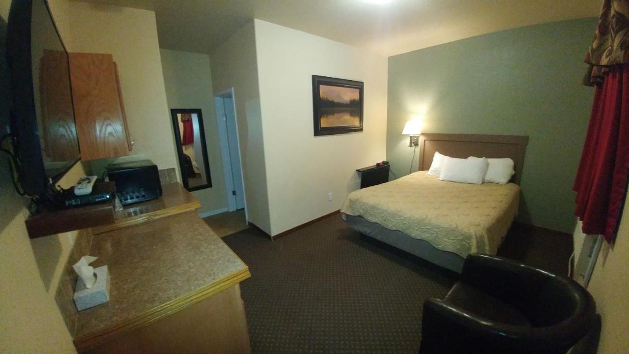 Sagebrush Inn & Suites Broadus Exterior foto