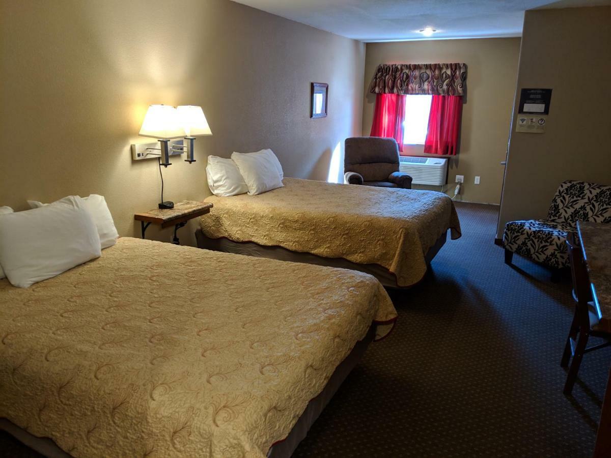 Sagebrush Inn & Suites Broadus Exterior foto